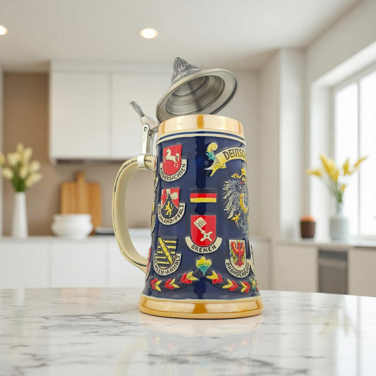 Bierkrug mit Zinndeckel Deutschland