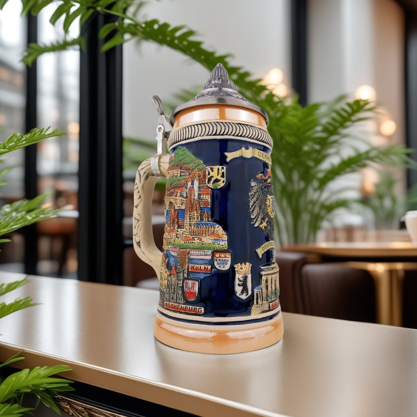Bierkrug mit Deckel 0,7L – Traditioneller Steinkrug mit Spitzdeckel – Handgefertigtes Bierseidel für Bierfest, Zuhause & Sammlung