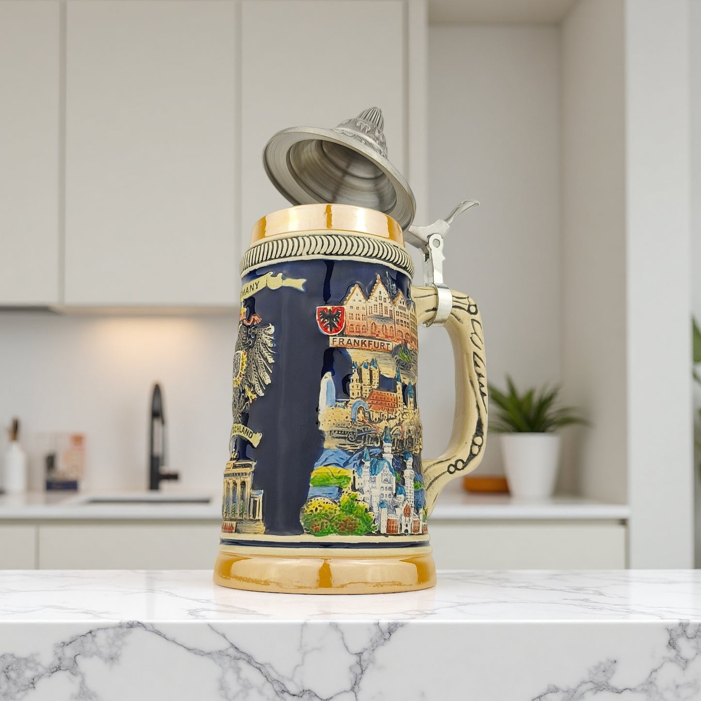 Germany Beer Stein Bierkrug mit Deckel Deutschland traditionelles Stadtmotiv hochwertiges Souvenir