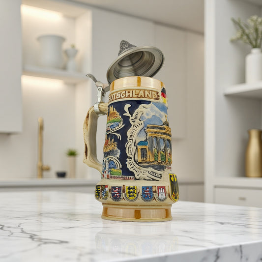 Deutschland Germany Bierkrug mit Deckel traditionelles Stadtmotiv Souvenir