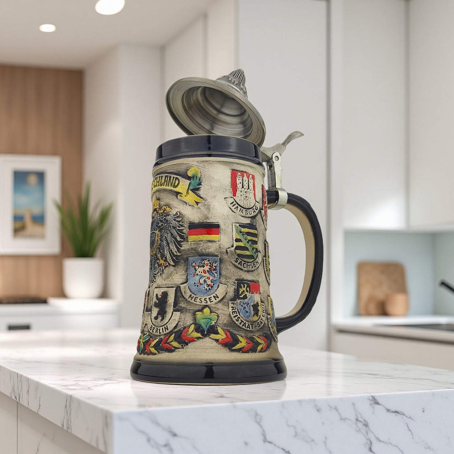 Bierkrug mit Zinndeckel klassisches Design